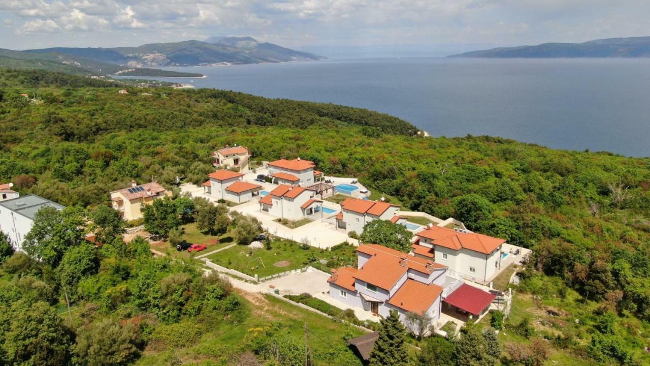 Yourcroatiaholiday - Villa With 6 Rooms Drenje  Exterior foto